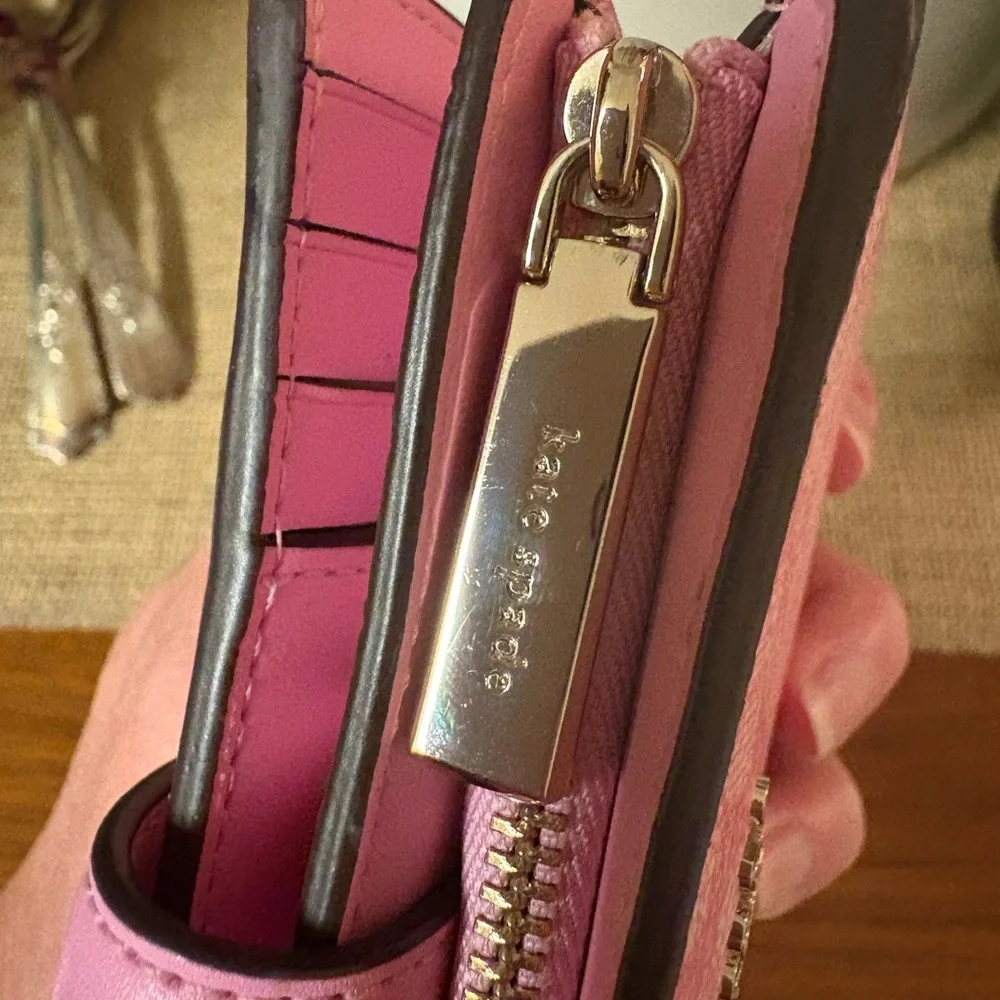 Kate Spade Flower Bifold Wallet - Picture 8 of 8